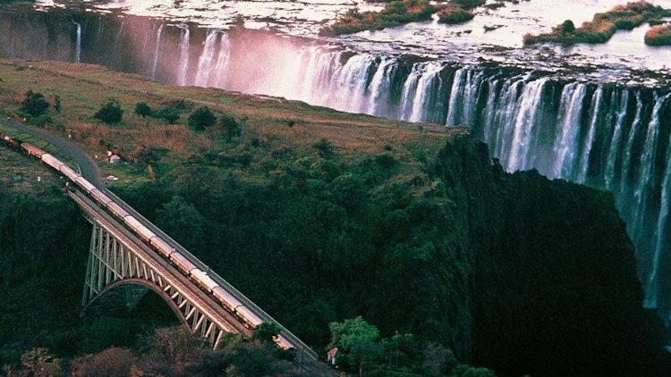 On Track to Romance and Relaxation: Rovos Rail in Africa, The world’s most luxurious train