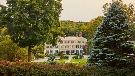Mayflower Inn & Spa, Auberge Resorts Collection Announces Cortney Burns as Inspiring Chef