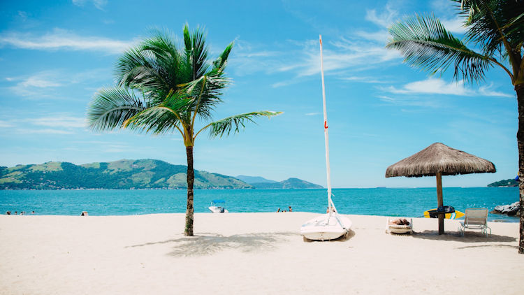 6 Luxurious Retirement Locations In the World That Will Make You Feel Happy