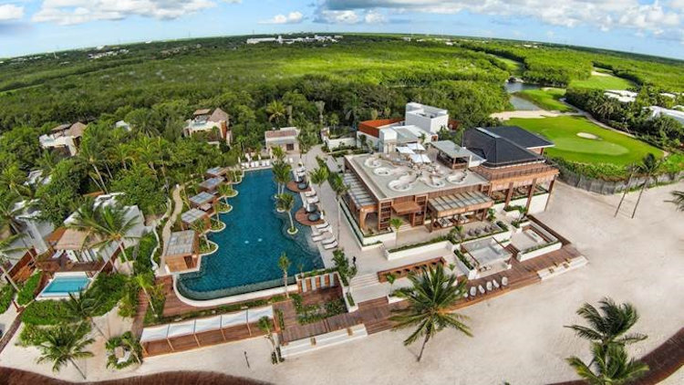 Fairmont Mayakoba Unveils Epic New Beach Club, Maykana