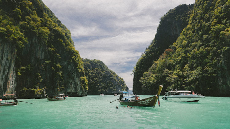 All you need to know about going to Phi Phi island from Phuket