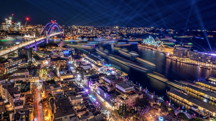 Time to Shine For Vivid Sydney at Four Seasons Hotel Sydney