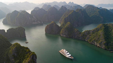 Unlocking the Charms of Halong Bay by Overnight Cruises