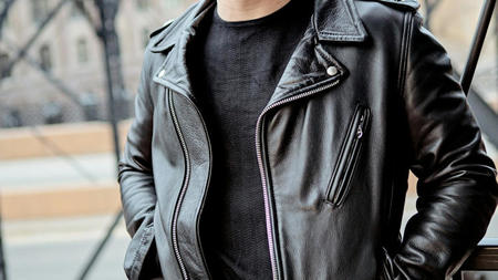 Accessorizing with Leather: How to Style Your Jacket for Travel