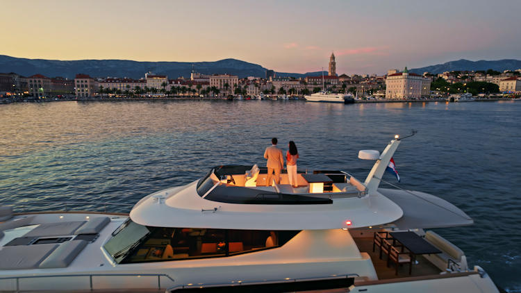 How to Choose the Right Yacht Charter for Your Next Island Escape