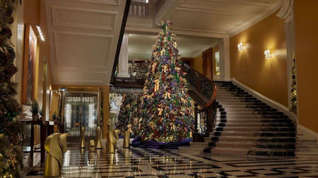 Designer Christmas Trees at Luxury Hotels Around the World