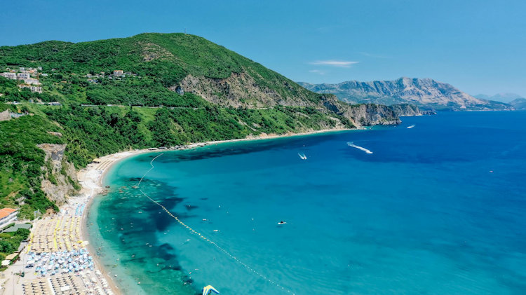 Traversing Hidden Gems: Unforgettable Travel Destinations Worldwide