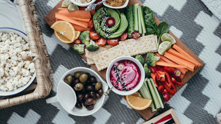 Easy Ways to Keep Prepped Ingredients Fresh During Outdoor Adventures