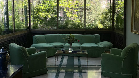 Designing Living Rooms That Feel Like a Five-Star Retreat