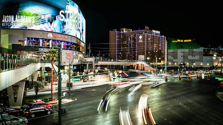 7 Scenic Drives From Las Vegas for Luxe Escapes