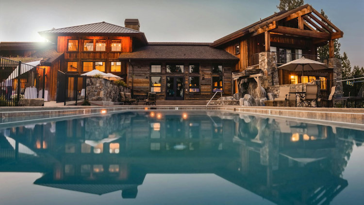 How to Pay Mortgage for a Large Luxury Home