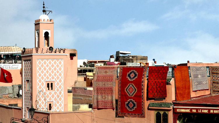 Top Travel Websites to Consult Before You Leave the Country