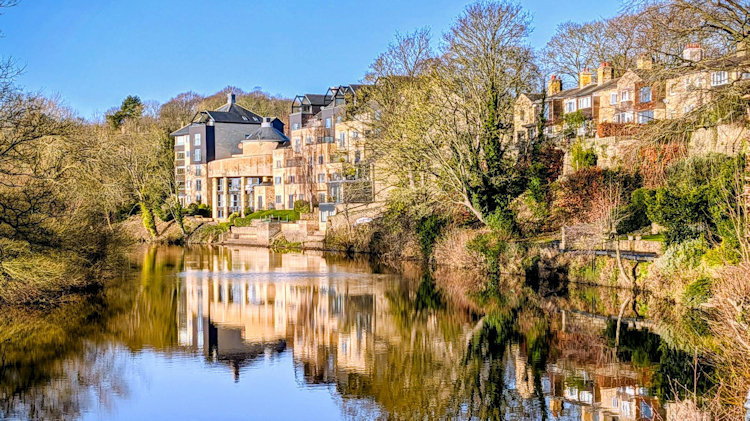 Literary Landscapes of the UK: Places That Inspired Famous Writers and Their Works