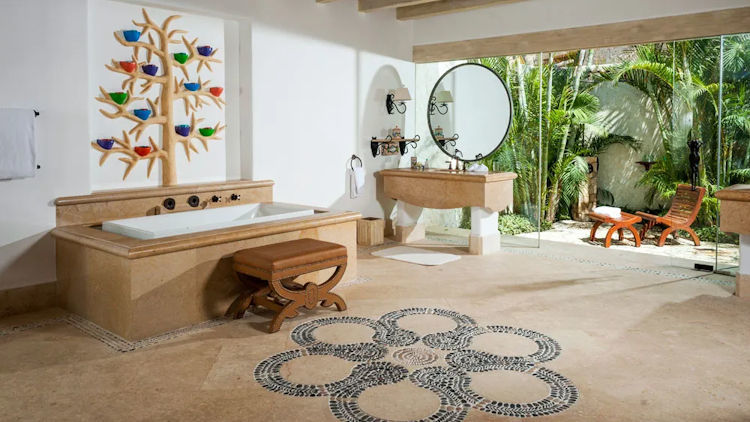 The Hotel Bathroom Details That Turn a Stay Into a Private Spa Escape