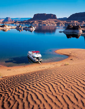 Lake Powell Announces New Luxury Houseboat Line