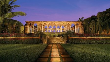 Bahamas' Paradise Island Offers Wedding & Honeymoon Deals