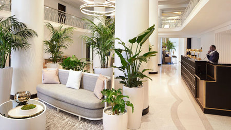 Cadillac Hotel & Beach Club Offers Signature Experience