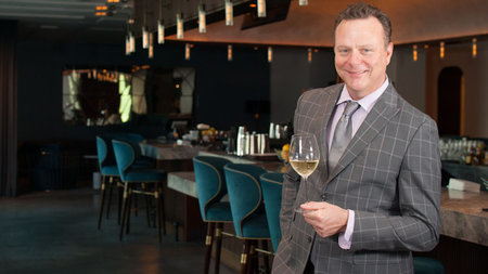 Hearth ’61 at Mountain Shadows Scottsdale Wins First Wine Spectator Award 
