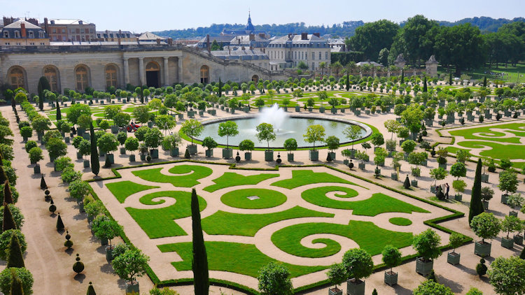 First Glimpse of Château de Versailles, Le Grand Contrôle opening spring 2020 