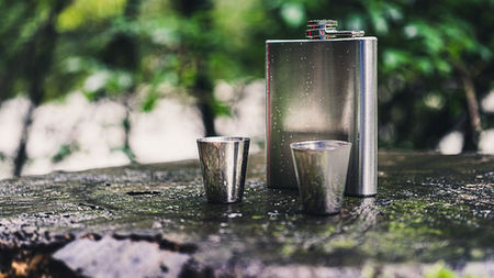 9 Hip Flasks that are Perfect for Travelers