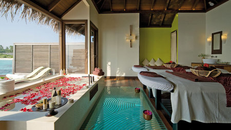 Calling All Couples: Luxe Stays at Resorts in the Maldives, Caribbean, Florida & Mexico