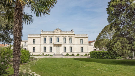 La Nauve Hôtel et Jardin Opens in Cognac, France