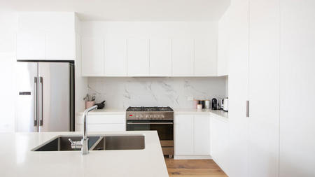 Top Tips for Keeping Your Home Clean With a Busy Schedule