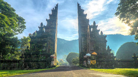 The Intersection of Luxury Travel and Lifelong Learning