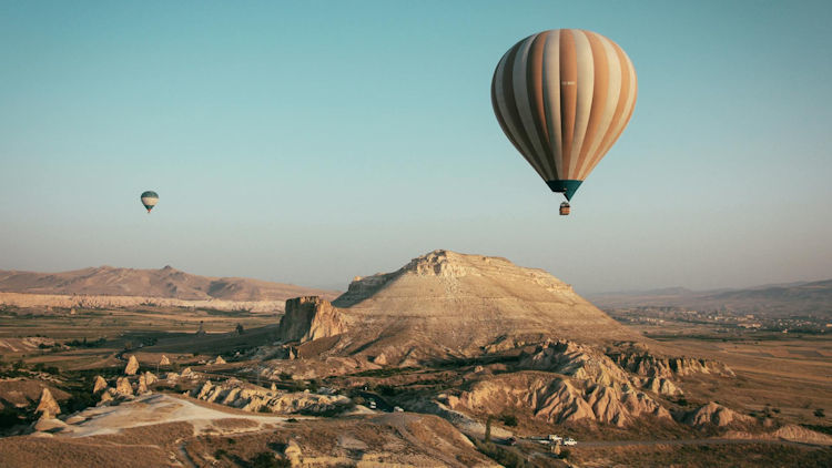 What Defines a Truly Adventurous Travel Experience Today