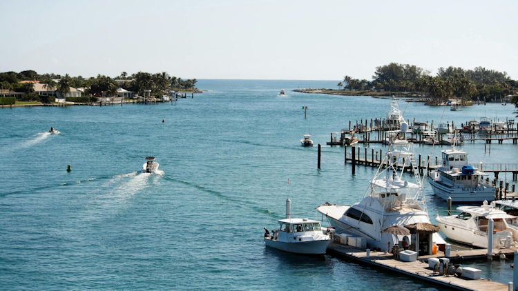 Should You Build a Home or Buy a Home in Florida?