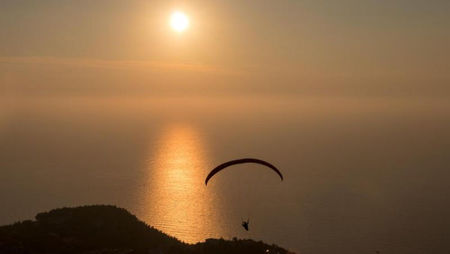 Tenerife paragliding premium: An elite flight above the Atlantic