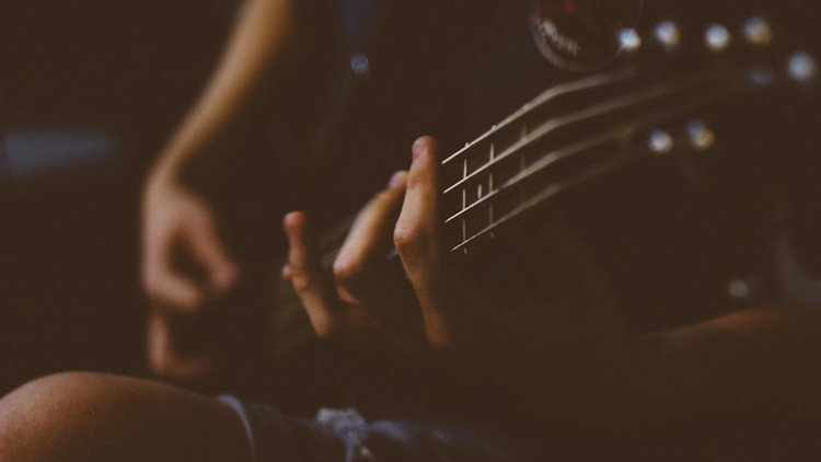 How Musicians and Content Creators Use AI to Transcribe Music and Audio on the Go