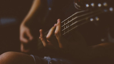 How Musicians and Content Creators Use AI to Transcribe Music and Audio on the Go