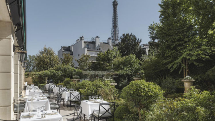 Shangri-La Paris launches new garden restaurant reimagining the Parisian Bistro
