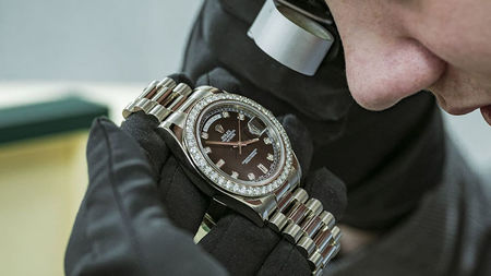 How to Sell a Luxury Watch in London for the Best Possible Price