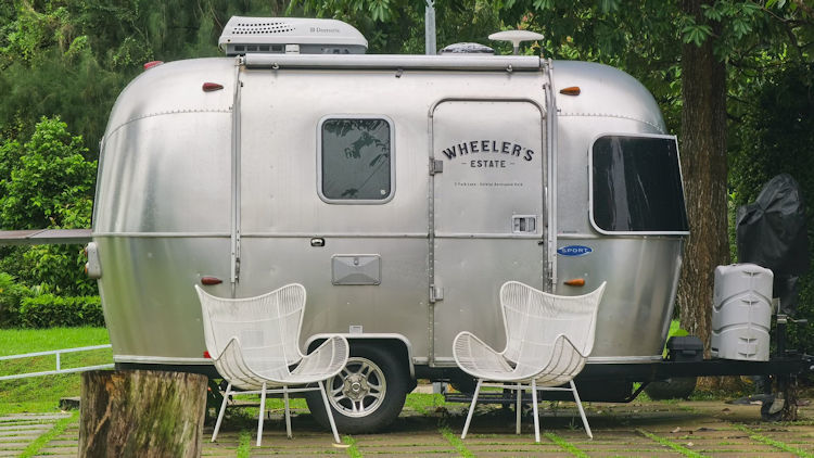 Luxury Road Trips Made Better with the Right Travel Trailer