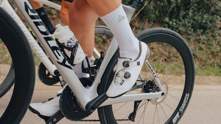 You Will Never Need Everything This Aero Jersey Can Do