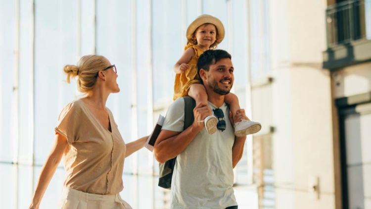 Why the First Hour After Landing Matters for Family Vacations