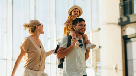 Why the First Hour After Landing Matters for Family Vacations