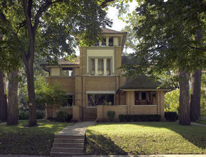 Experience Rare Interior Tours of Private Residences by Frank Lloyd Wright