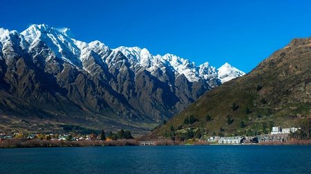 Hilton Queenstown Resort & Spa Debuts Spa & Golf Package