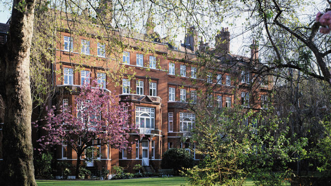 London's Draycott Hotel Celebrates 20th Anniversary of Four Weddings and a Funeral