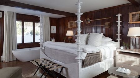 Cozy Winter Getaway: Fireside Tubs & Fireplace Butlers at New Stowe Inn