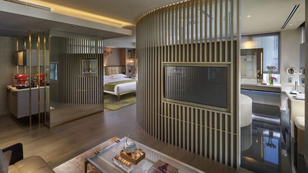 The Landmark Mandarin Oriental, Hong Kong Unveils Redesigned Luxurious Guestrooms 