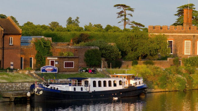 ‘Downton Abbey’ Cruises a Big Hit Says European Waterways