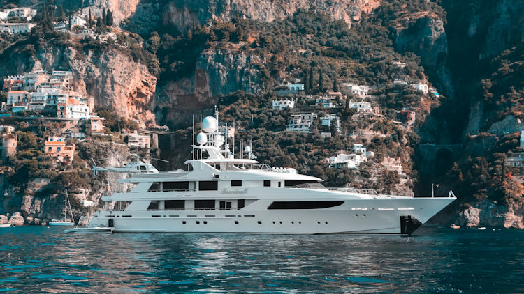Outfitting a Yacht for Luxury Travel – What You Need