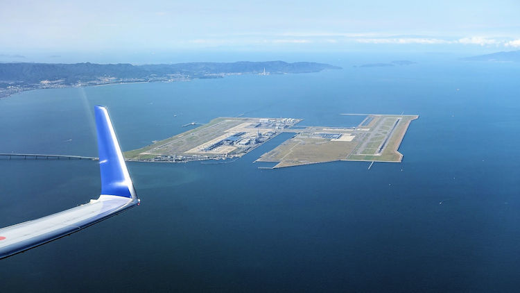 6 of the Most Impressive Airports in the World