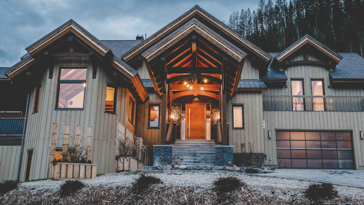 Revelstoke's New Flying Moose Chalet Welcomes Guests Pursuing Unparalleled Luxury