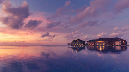 Lily Beach Resort & Spa Receives British Airways Holidays Award for Customer Excellence