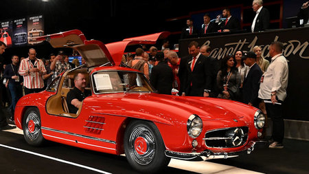 Barrett-Jackson Scottsdale Auction Ignites Collector Car Market